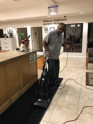 Office Cleaning in Richmond, CA (3)